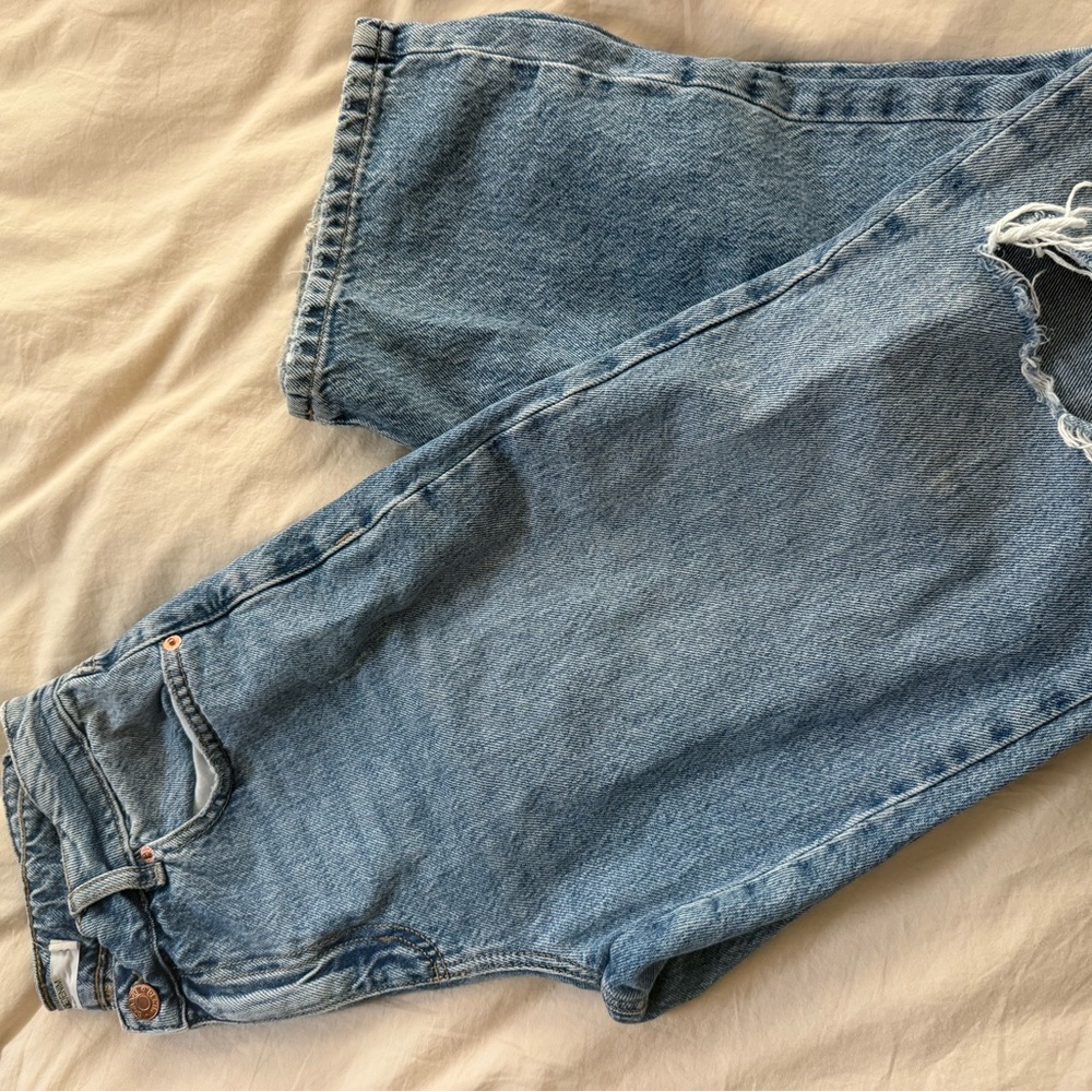 Garage women’s slouchy jeans size 3